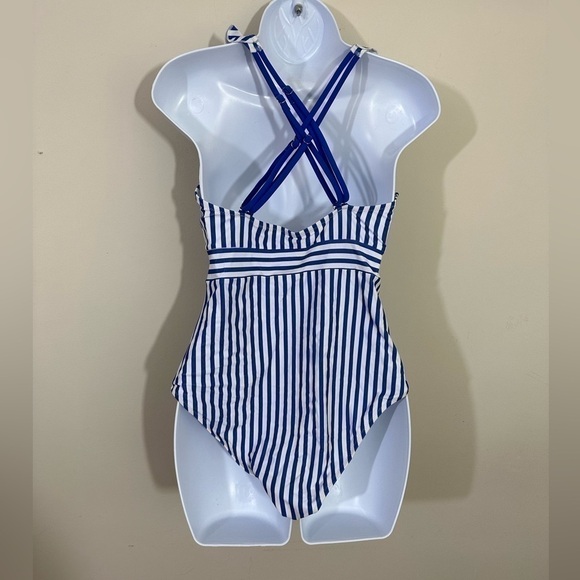 Cupshe sz lg swimsuit One piece. Blue and white stripe. Ruffle accent - Picture 5 of 12